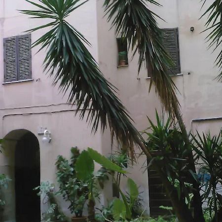 Roma Prince Inn Accommodation מראה חיצוני תמונה